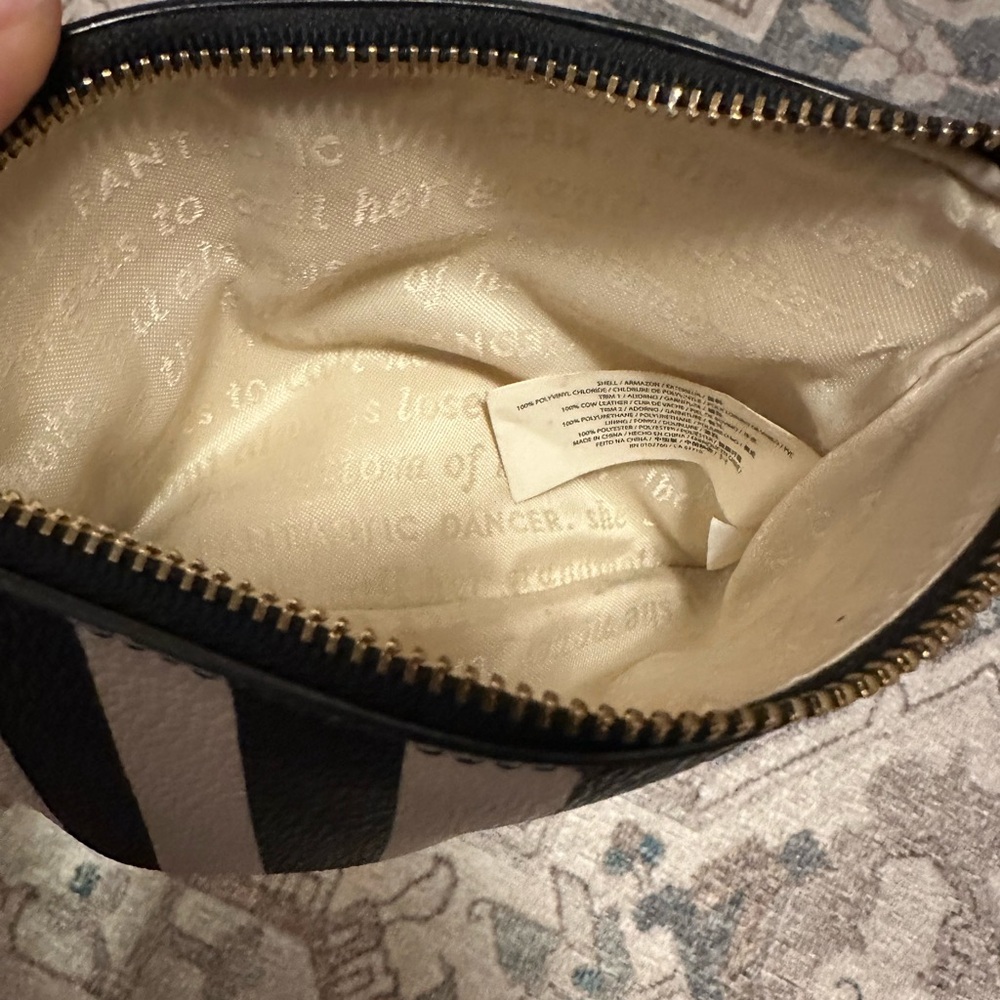 Kate Spade Women’s Leather Black and White Stripe Wristlet Clutch - Picture 9 of 11